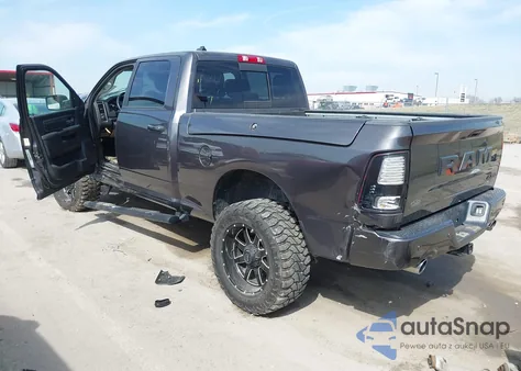 2018 Ram 1500 Sport из США, поврежденный, VIN 1C6RR7UT7JS250004